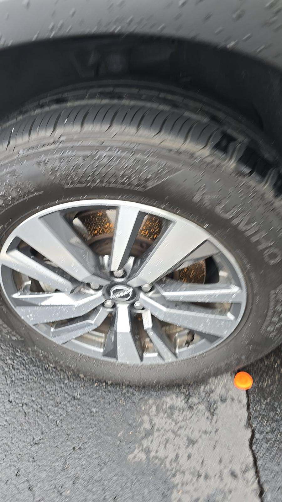 2025 Nissan Pathfinder SL AWD