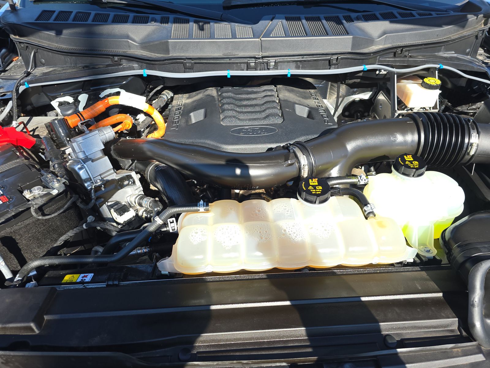 2023 Ford F-150 Hybrid Lariat AWD