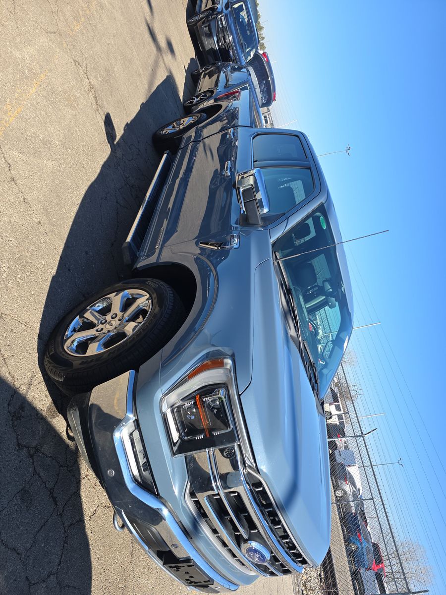 2023 Ford F-150 Hybrid Lariat AWD