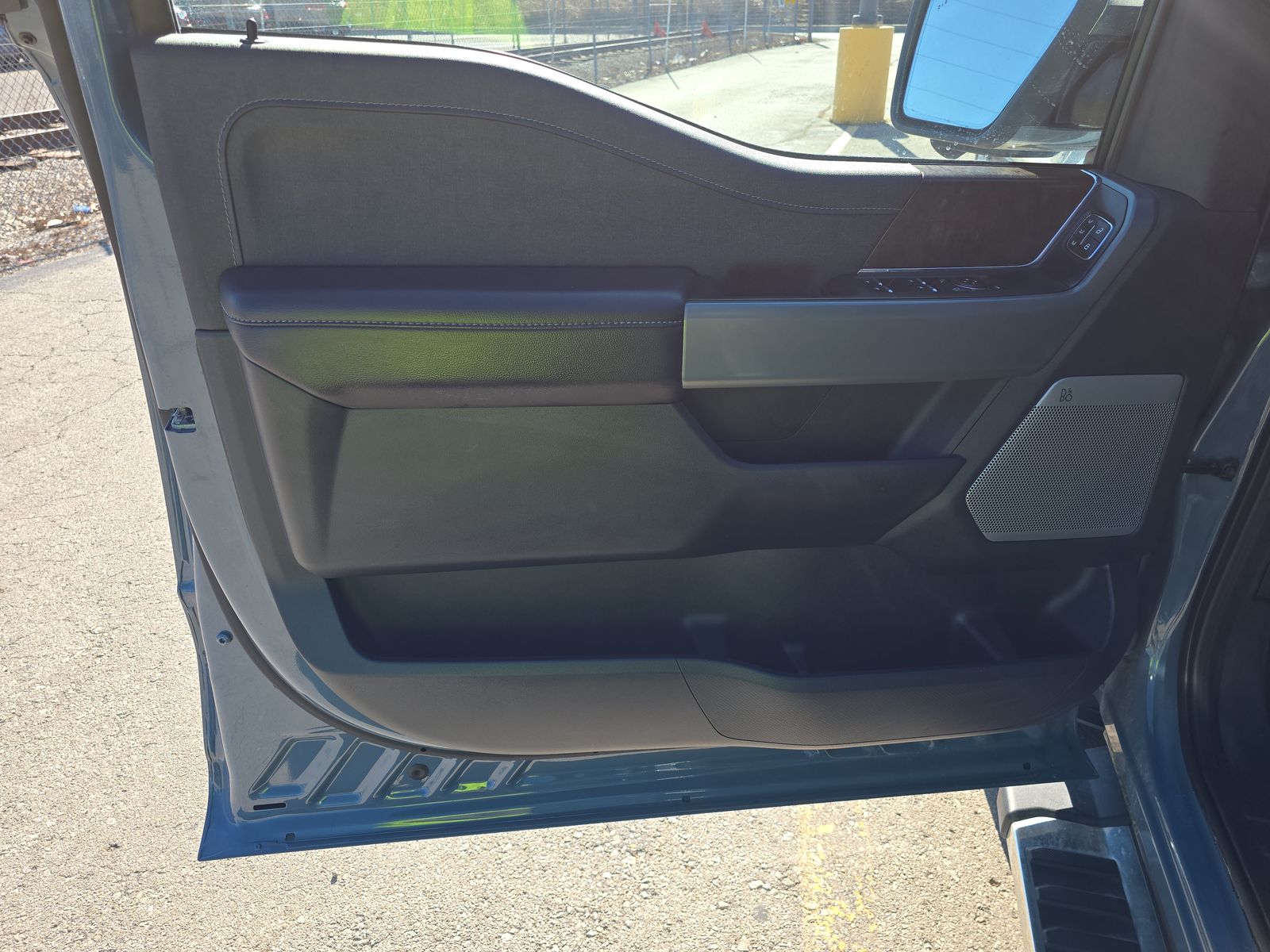 2023 Ford F-150 Hybrid Lariat AWD