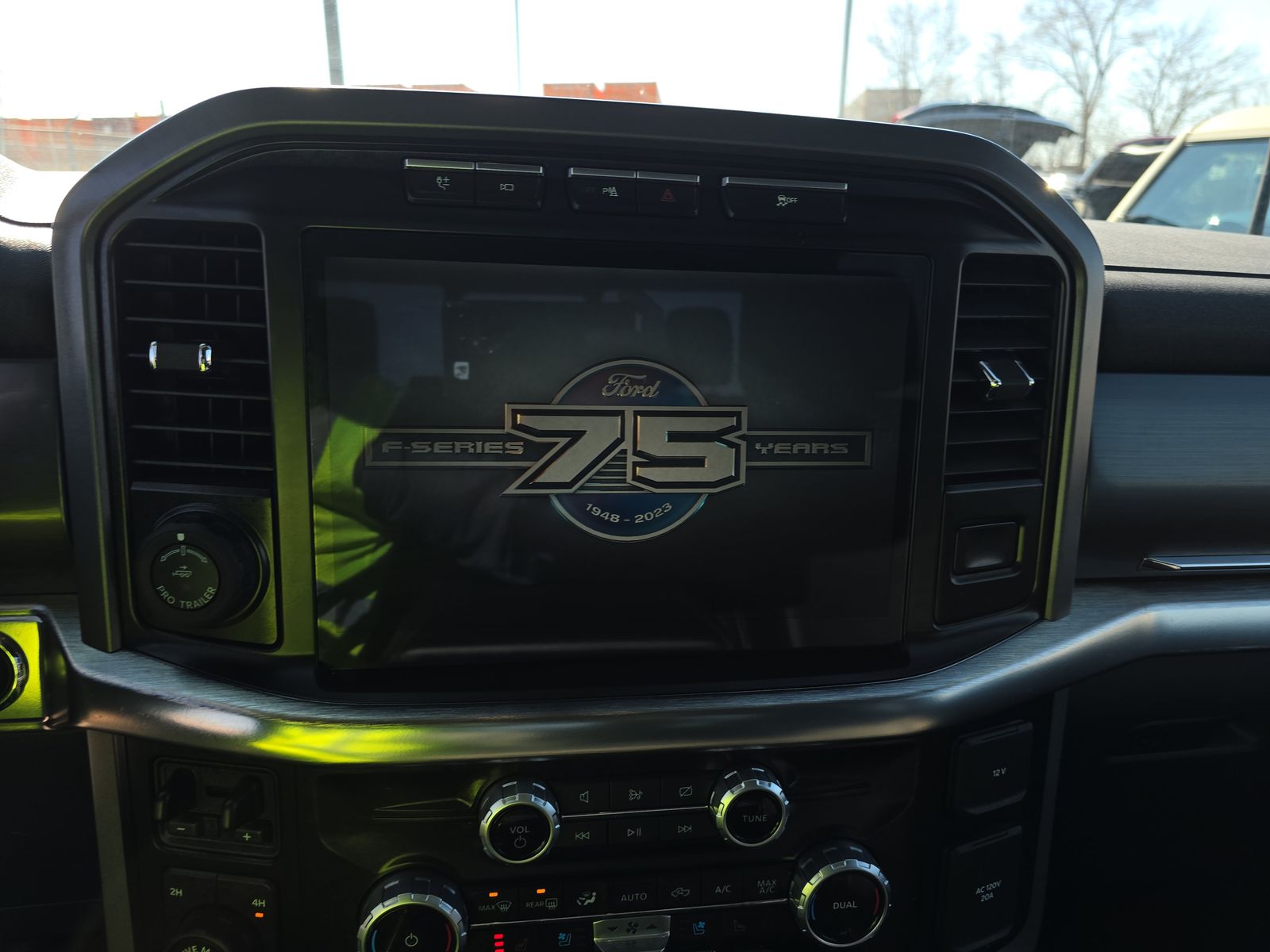 2023 Ford F-150 Hybrid Lariat AWD