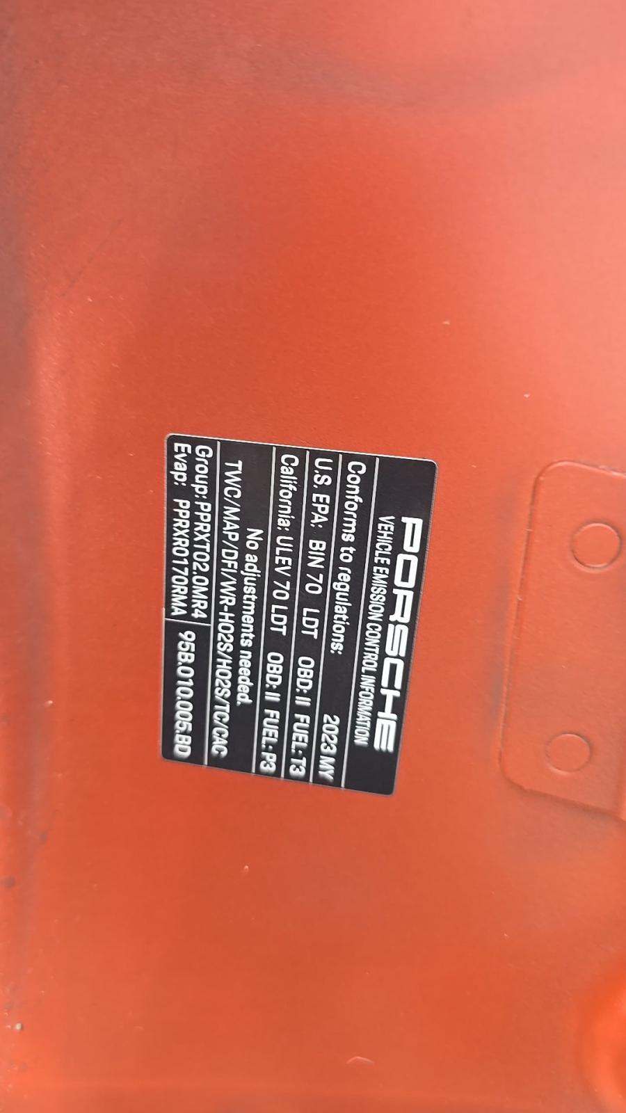 2023 Porsche Macan Base AWD