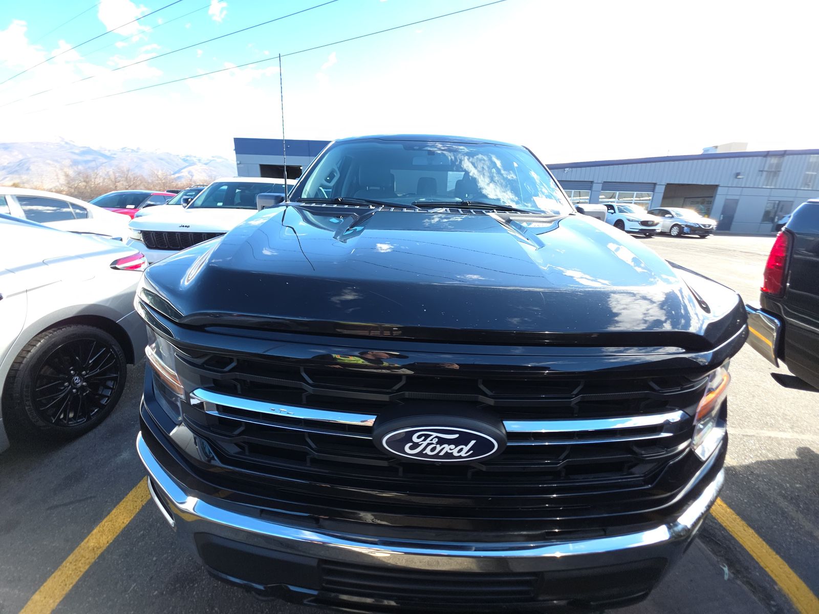 2024 Ford F-150 XLT AWD