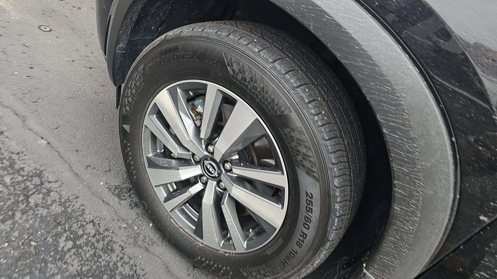 2025 Nissan Pathfinder SL AWD