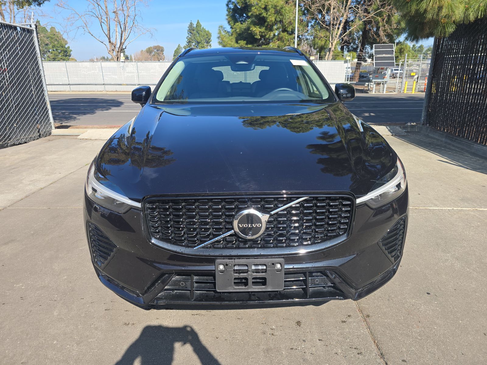 2025 Volvo XC60 B5 Plus FWD