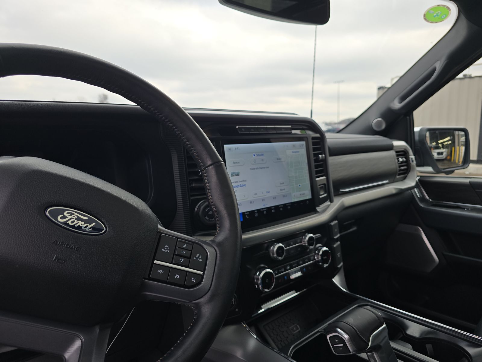 2024 Ford F-150 Hybrid Lariat AWD