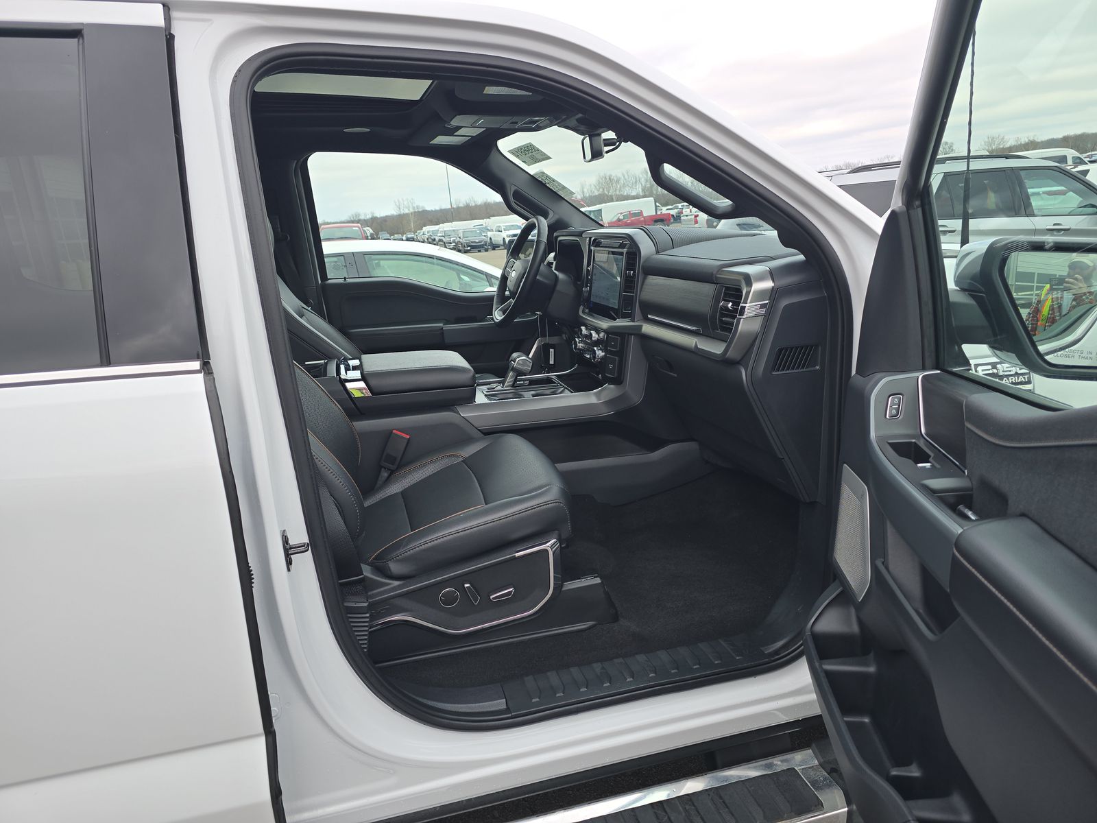 2024 Ford F-150 Hybrid Lariat AWD