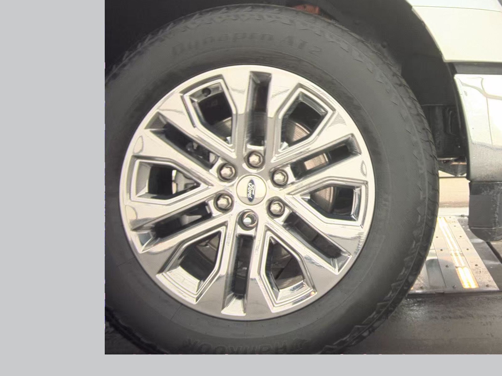 2024 Ford F-150 Hybrid Lariat AWD