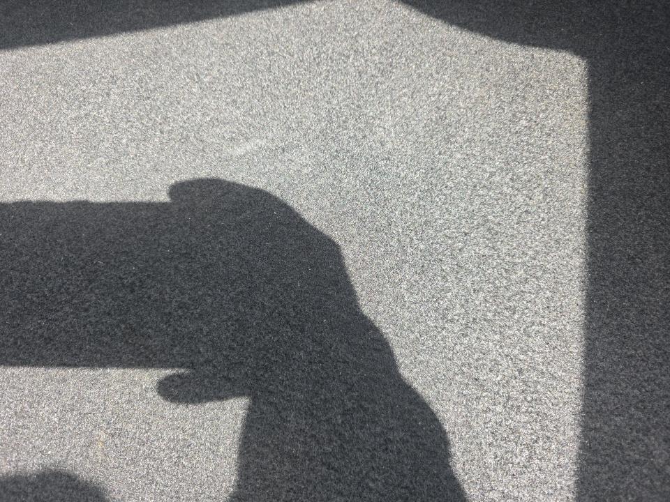 MERCEDES-BENZ E-CLASS - 8