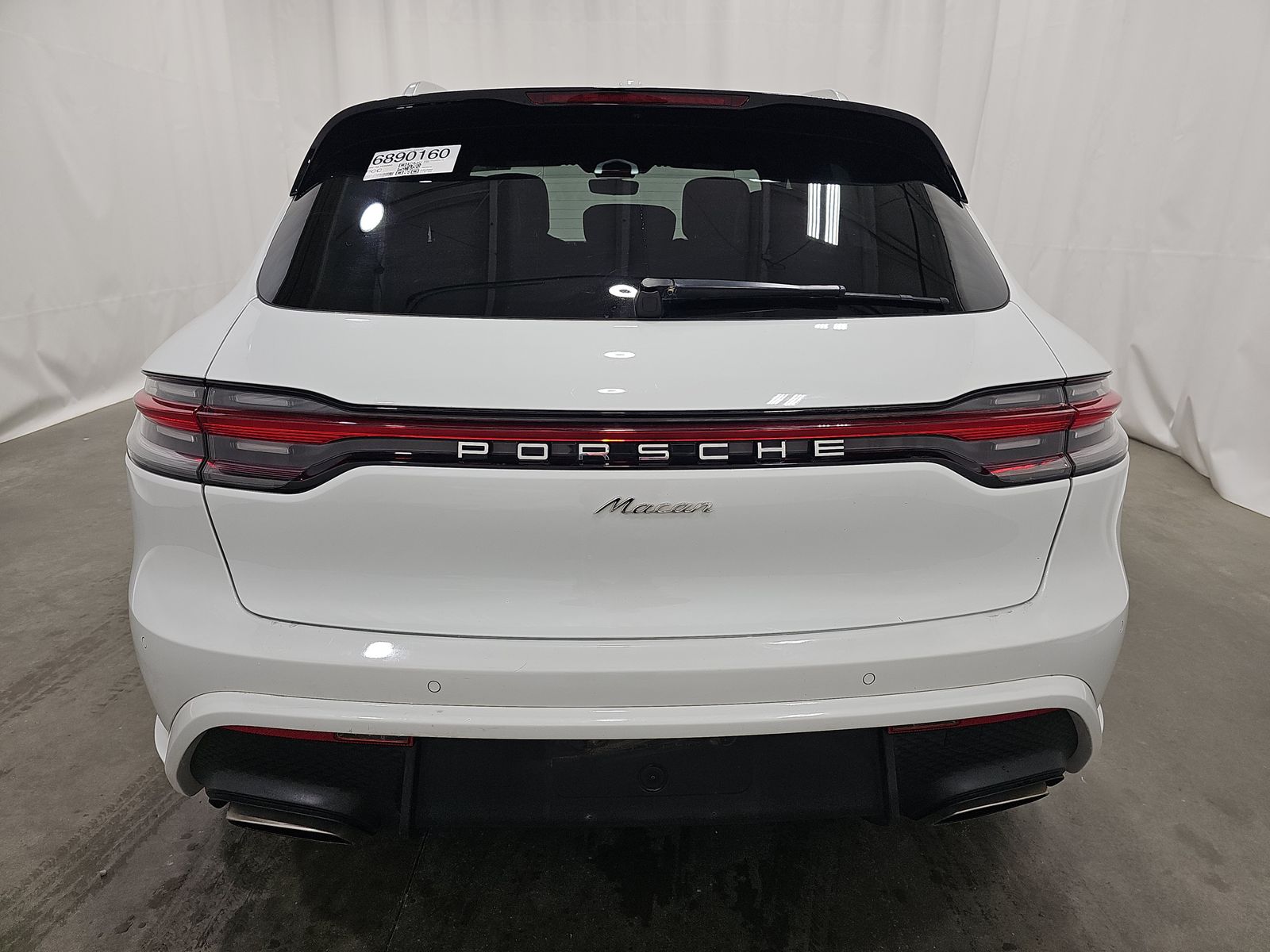 2022 Porsche Macan Base AWD