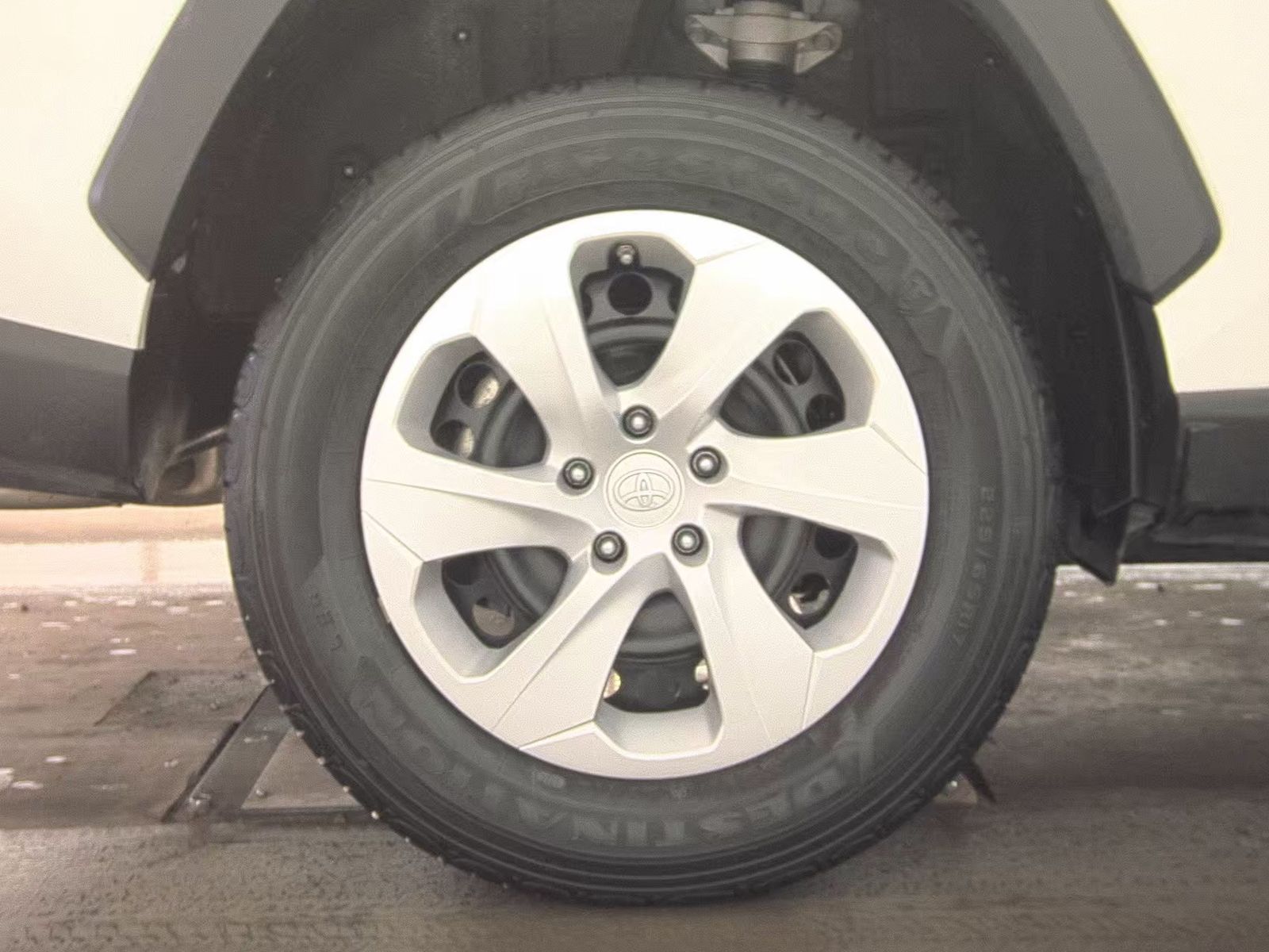 2024 Toyota RAV4 LE AWD