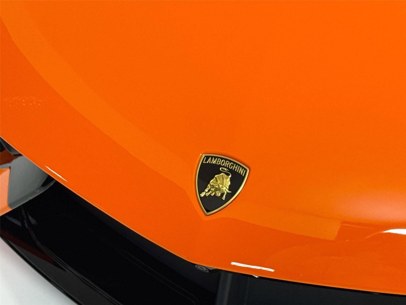 2024 Lamborghini Revuelto Base AWD