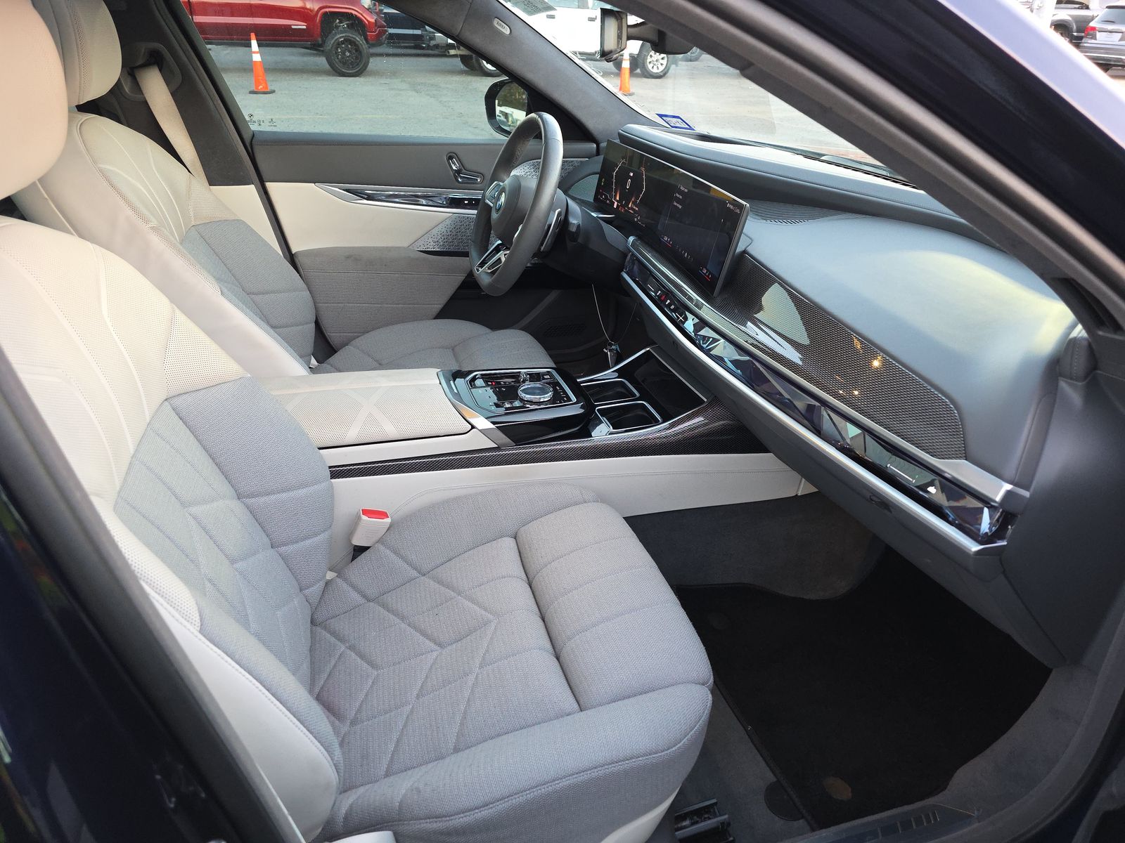 2023 BMW 7 Series 760i xDrive AWD