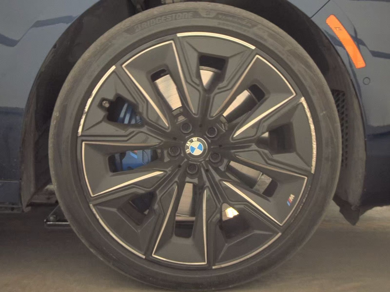 2023 BMW 7 Series 760i xDrive AWD