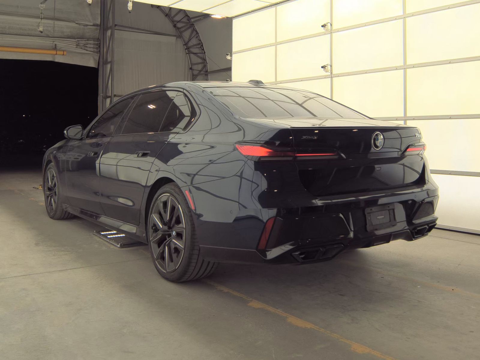 2023 BMW 7 Series 760i xDrive AWD