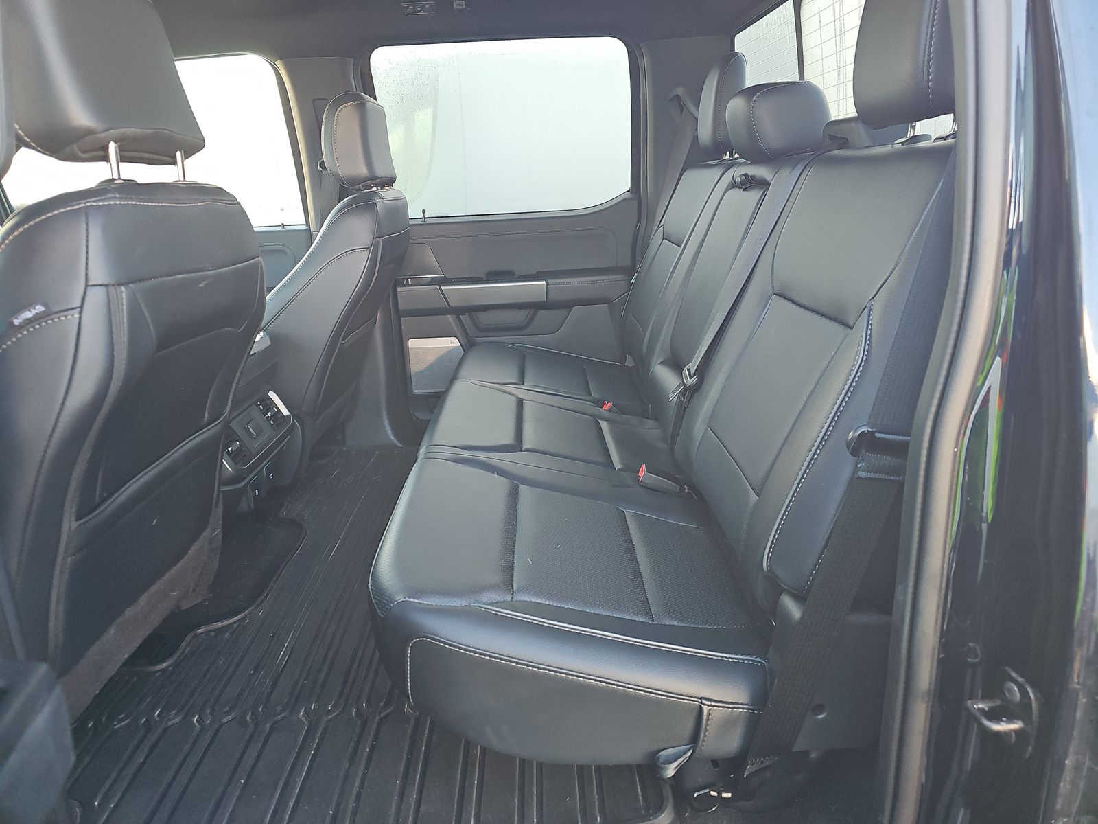 2025 Ford F-150 Hybrid Lariat AWD