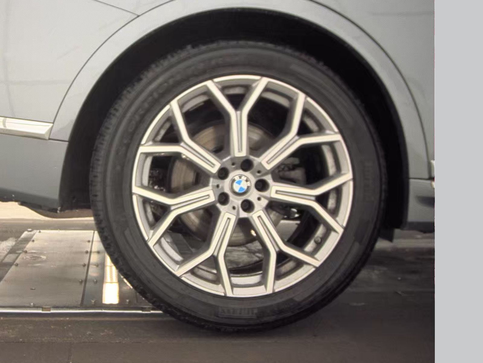 2024 BMW X7 xDrive40i AWD