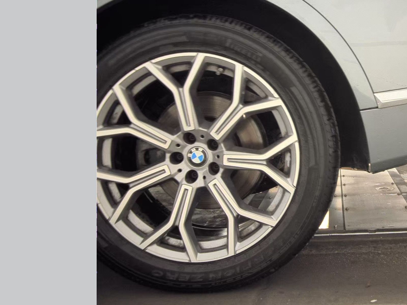 2024 BMW X7 xDrive40i AWD