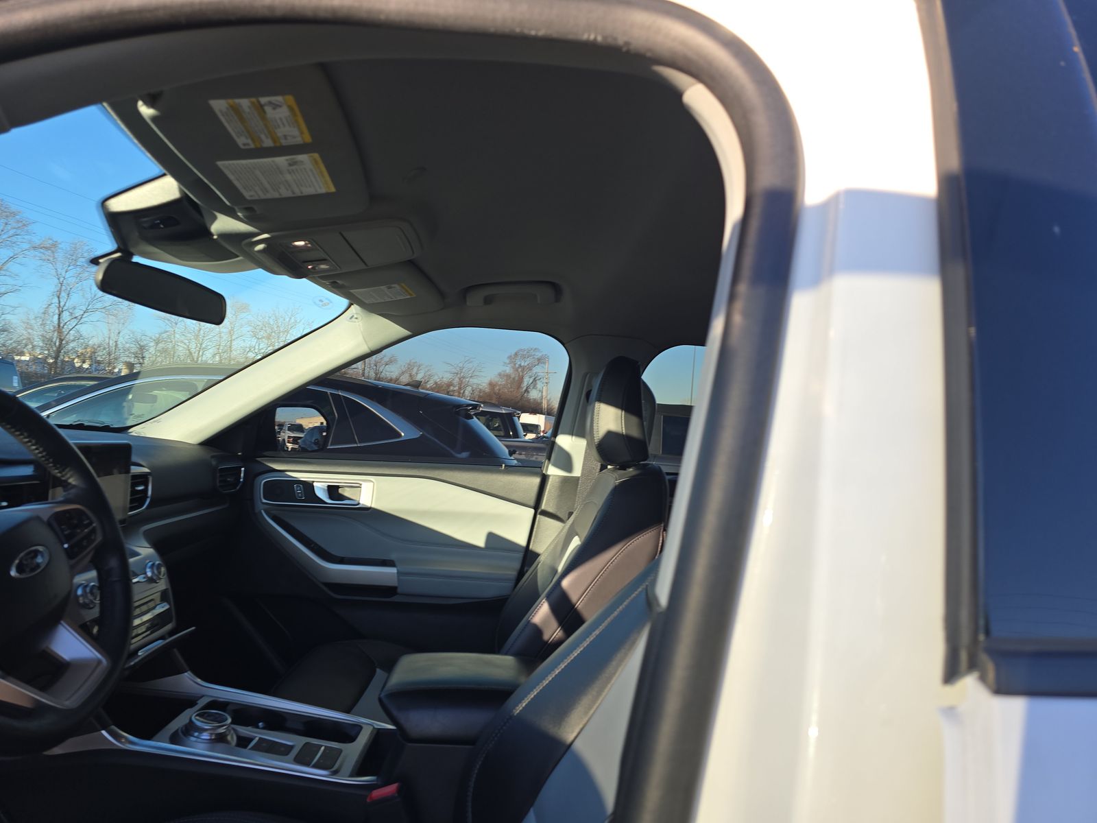 2023 Ford Explorer XLT RWD