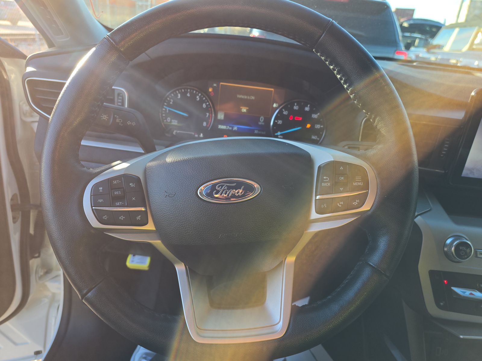 2023 Ford Explorer XLT RWD