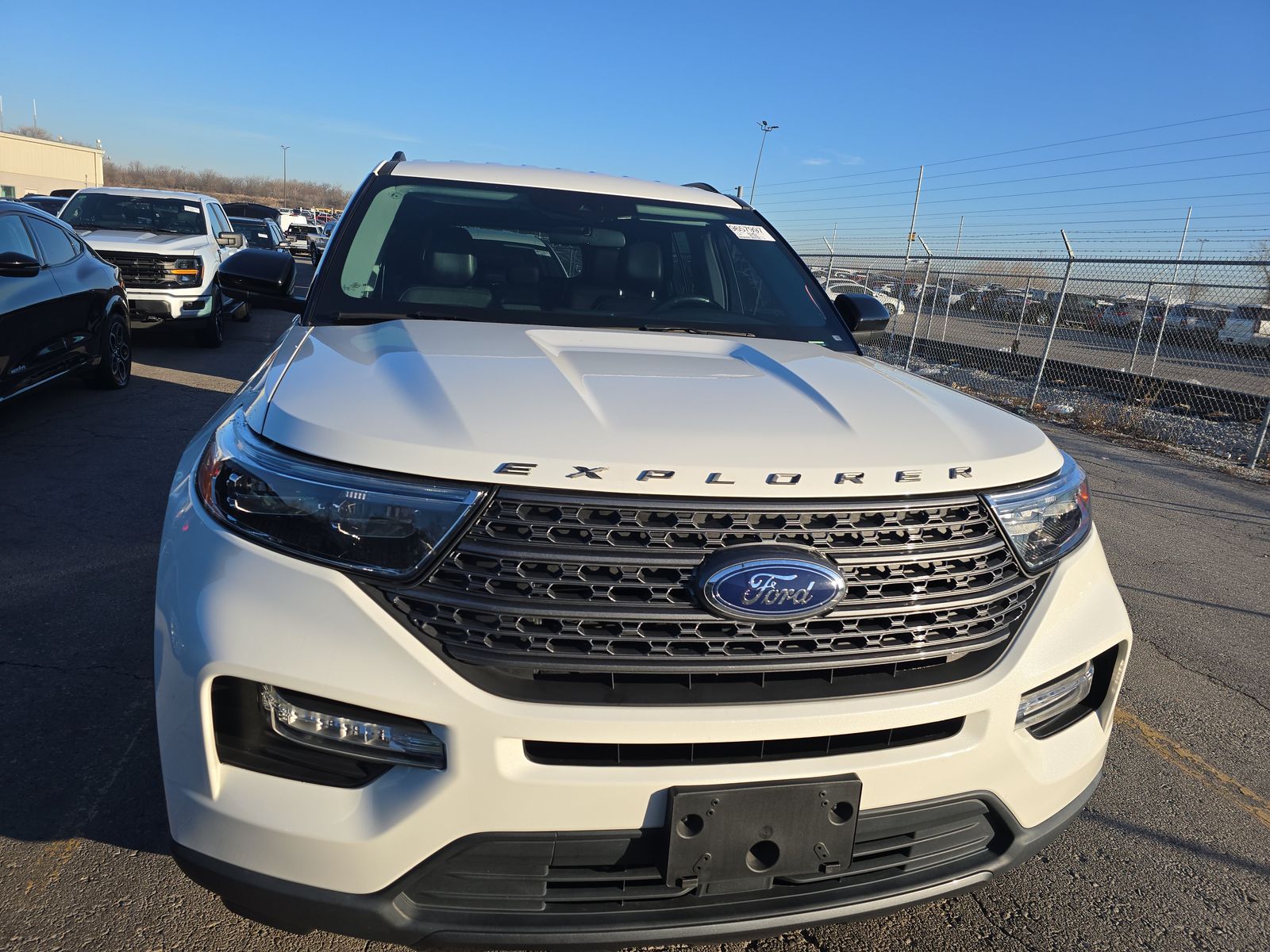 2023 Ford Explorer XLT RWD