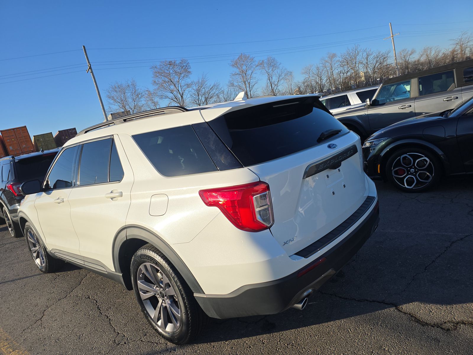 2023 Ford Explorer XLT RWD