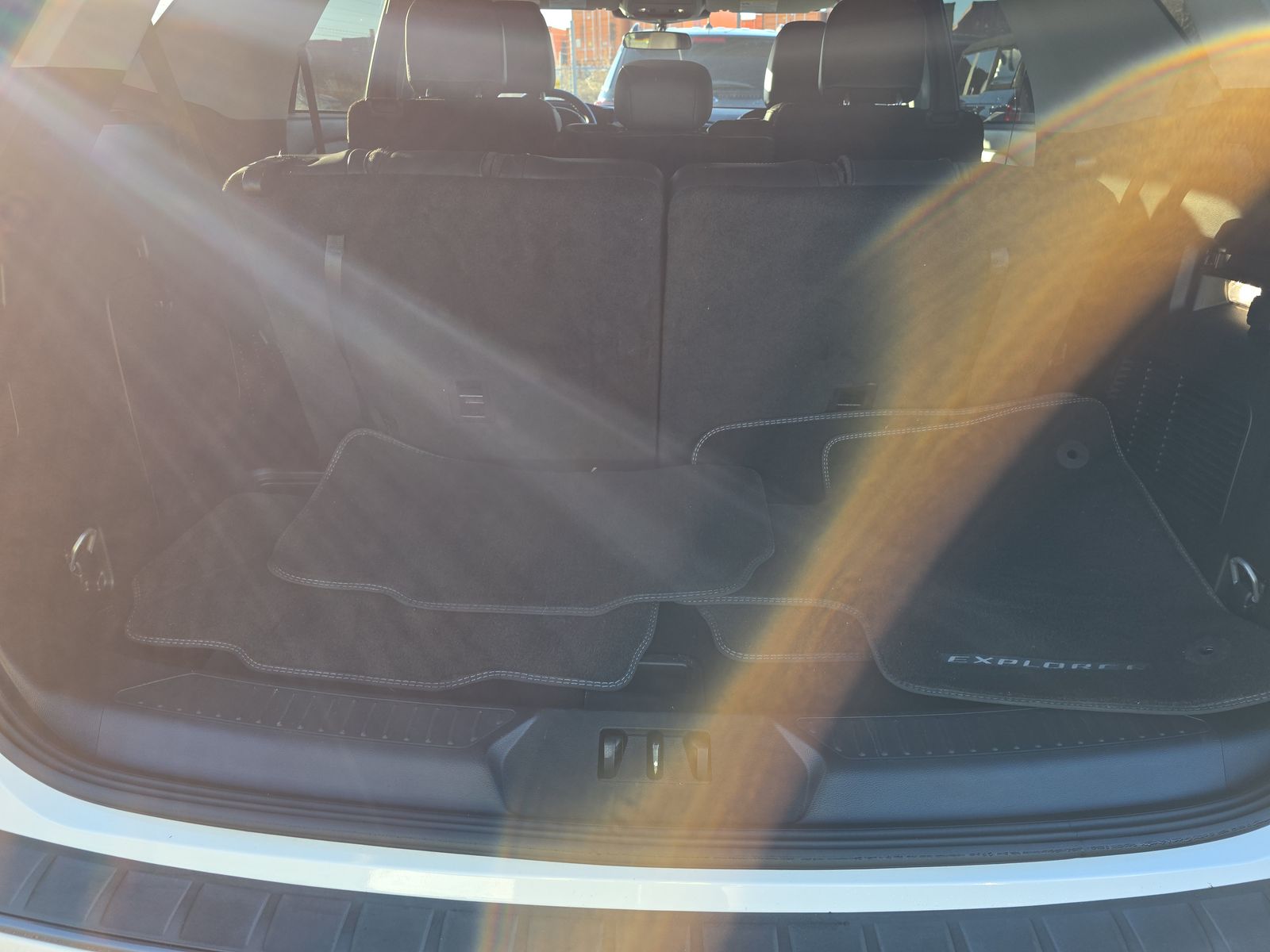 2023 Ford Explorer XLT RWD