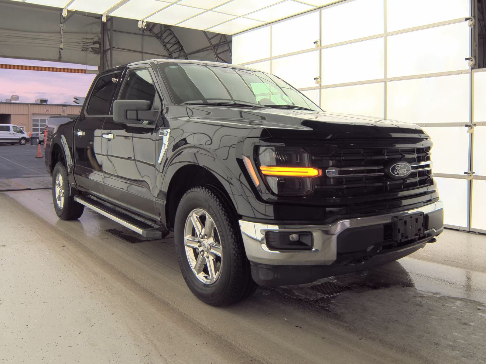 2025 Ford F-150 XLT AWD