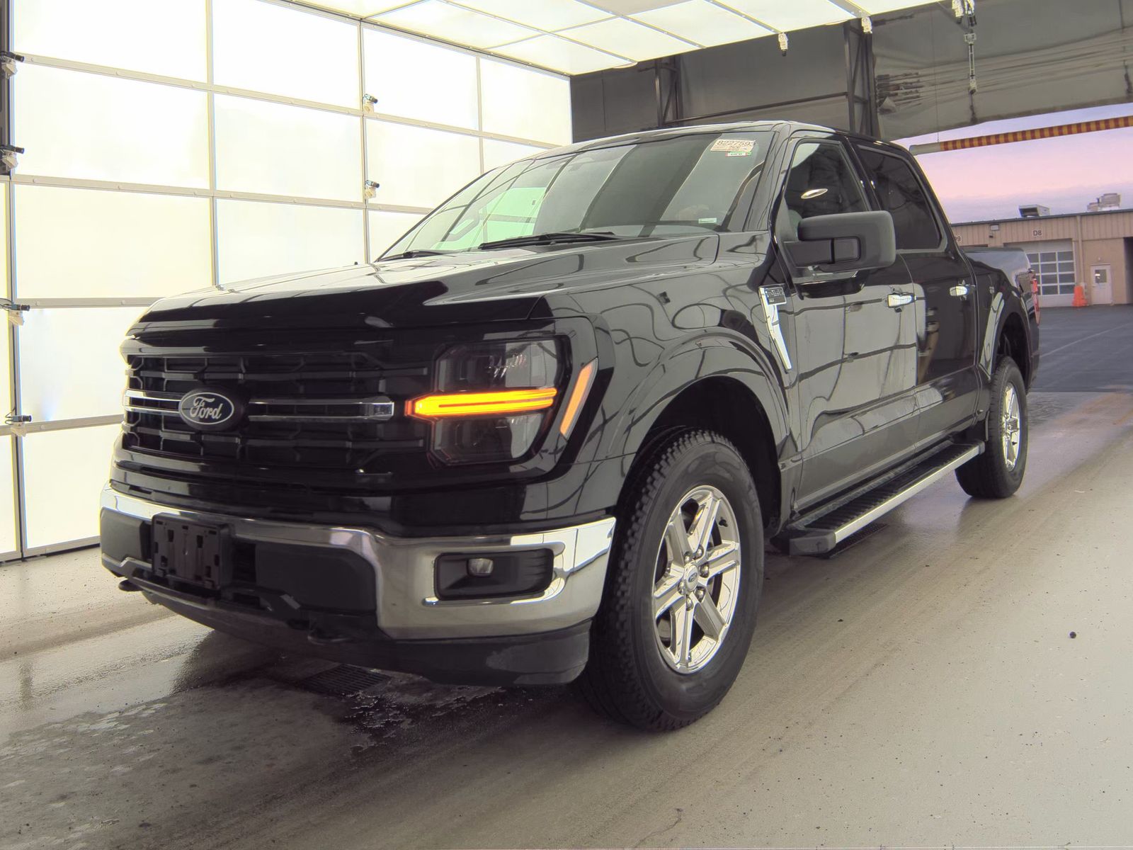 2025 Ford F-150 XLT AWD