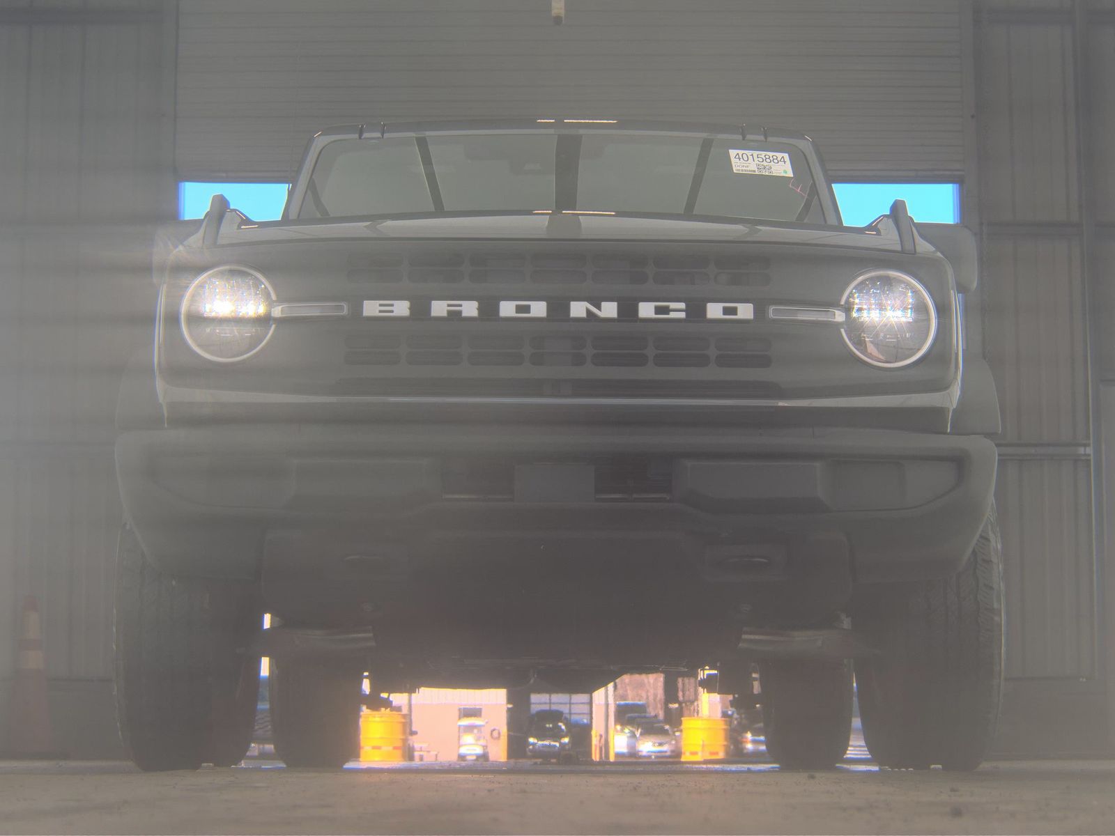 FORD BRONCO - 4