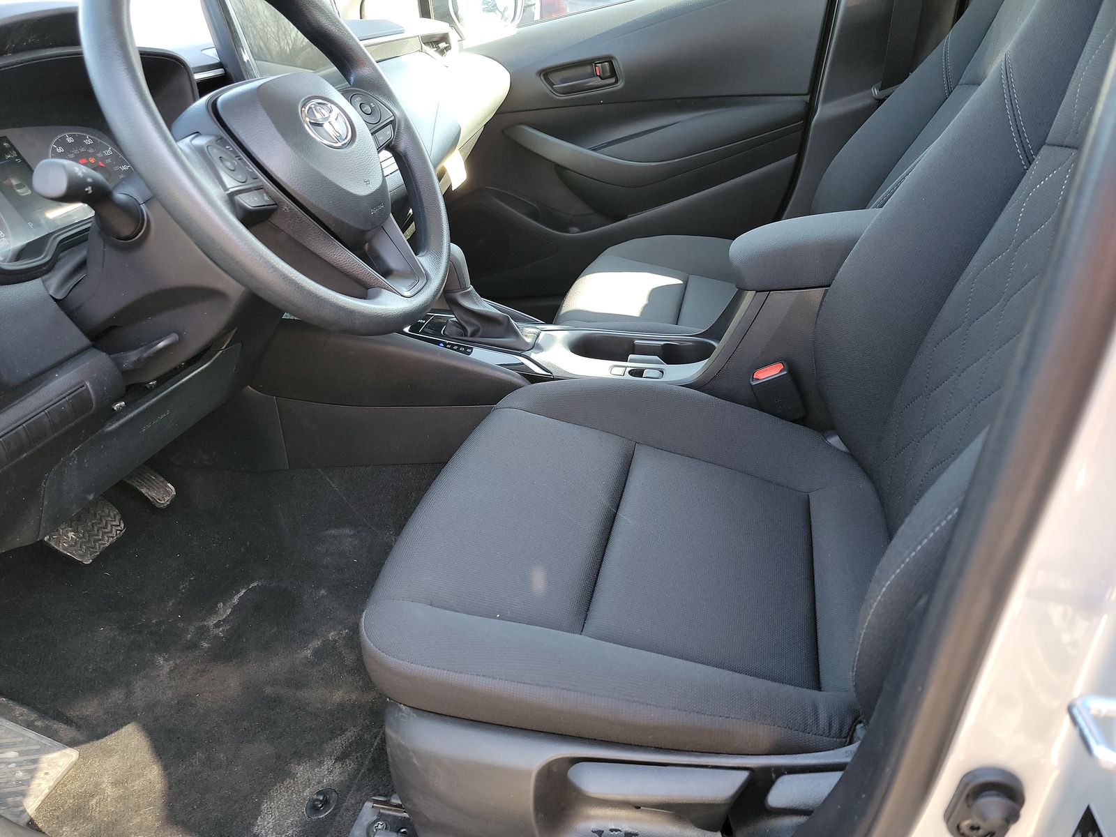 2025 Toyota Corolla LE FWD