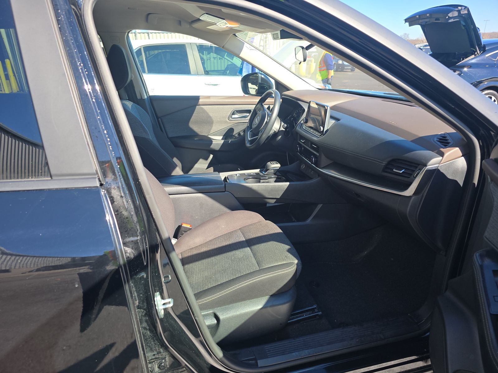 2023 Nissan Rogue SV FWD