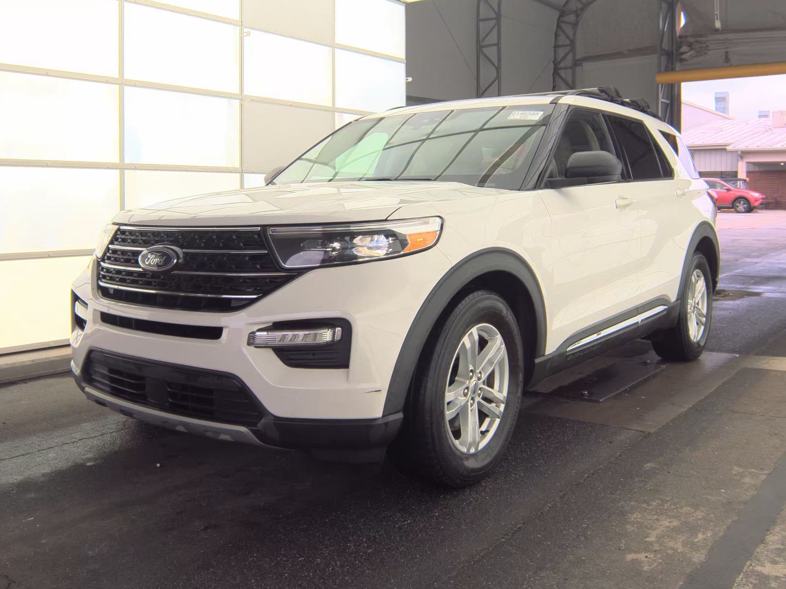 2020 Ford Explorer XLT RWD