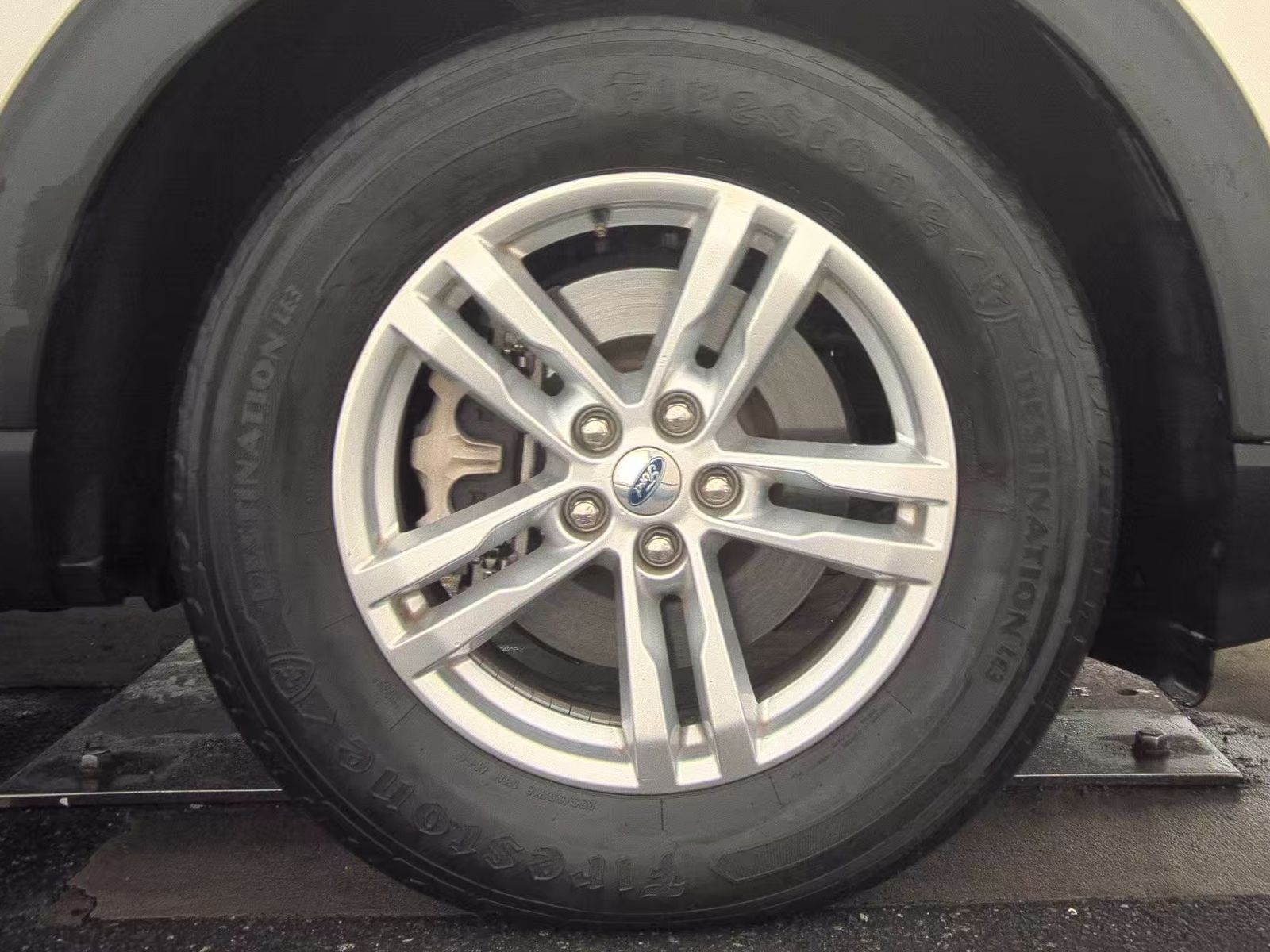 2020 Ford Explorer XLT RWD