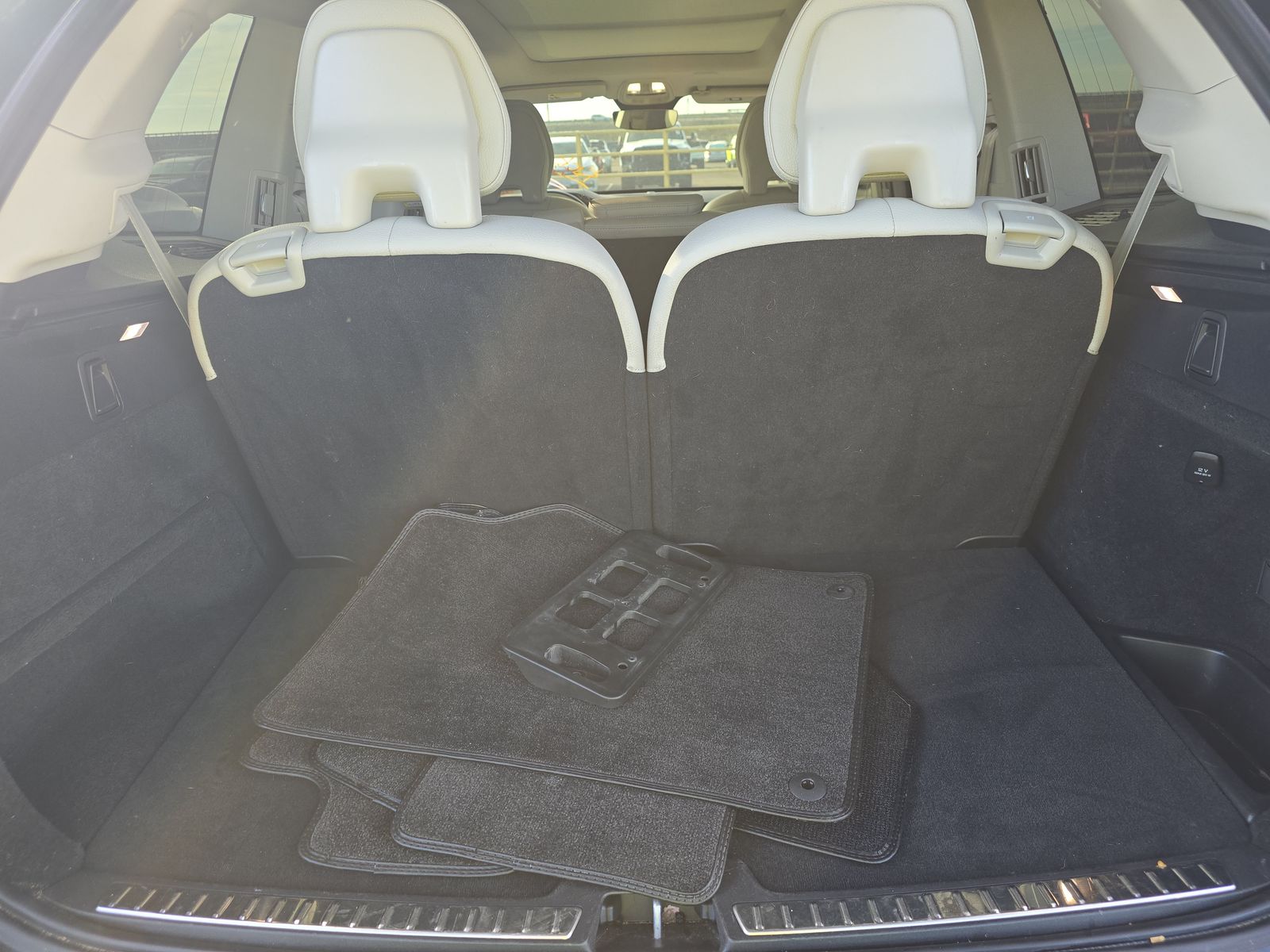 2023 Volvo XC90 B6 Plus AWD