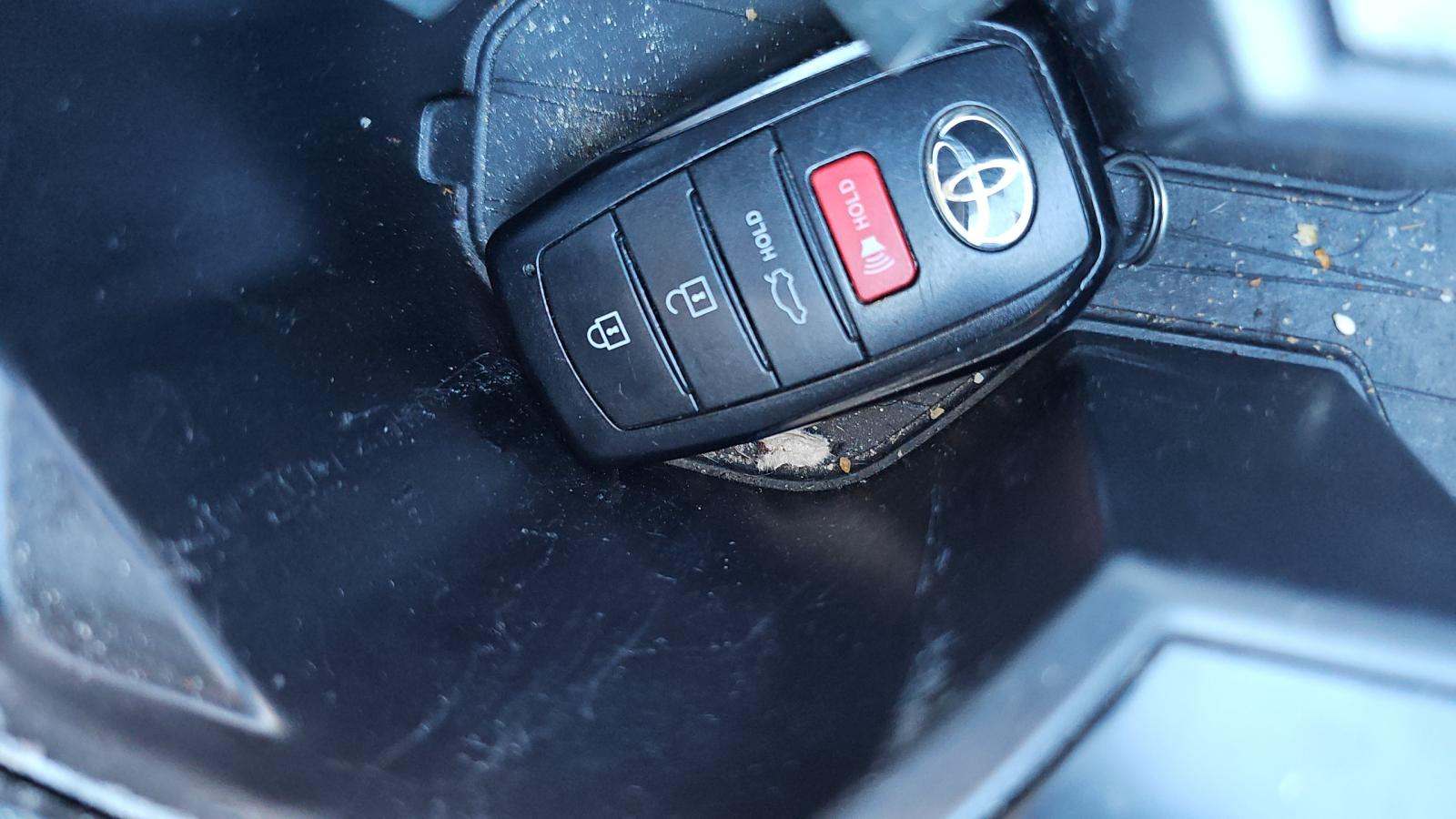 2025 Toyota Camry LE FWD