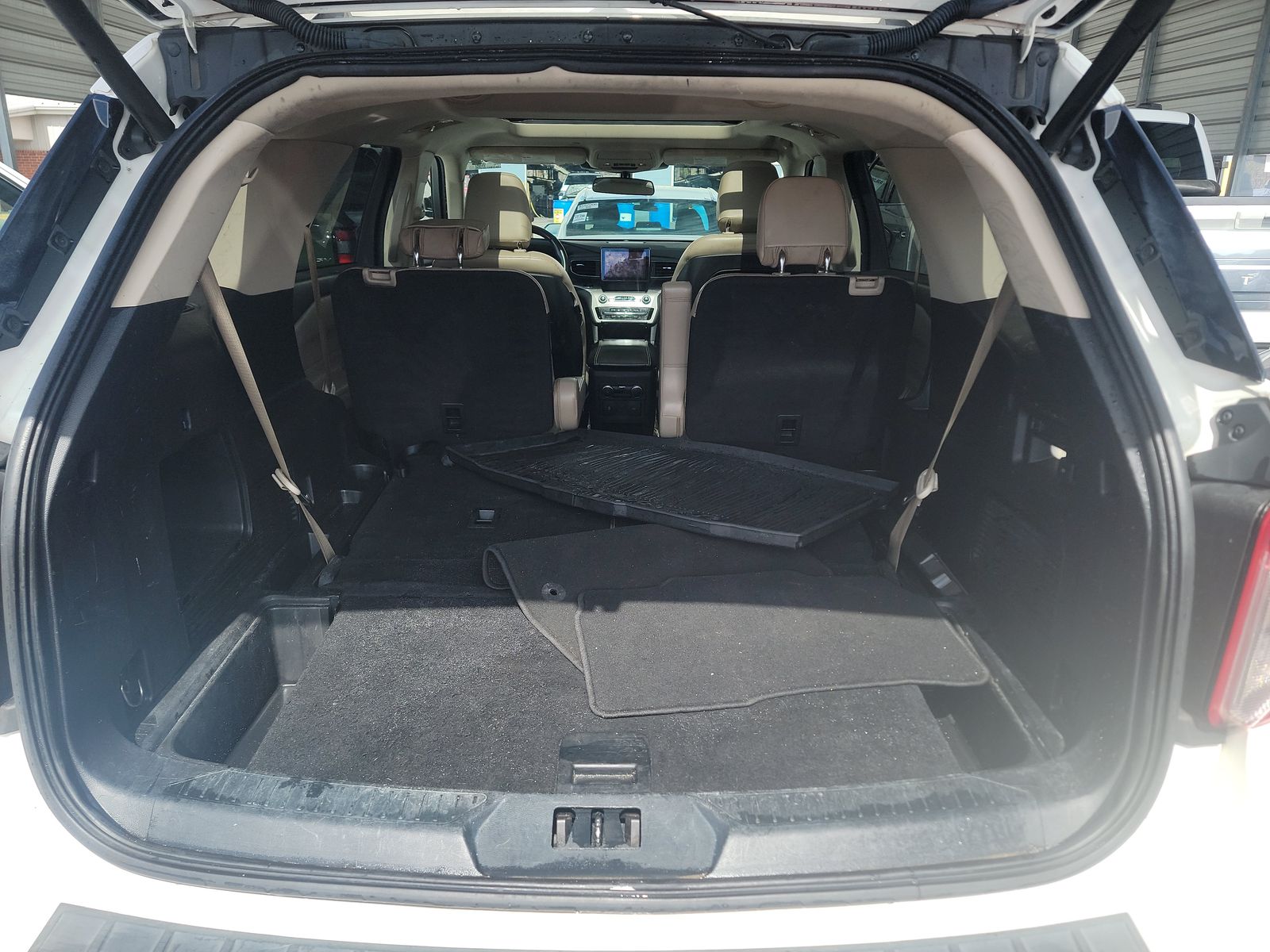 2020 Ford Explorer XLT RWD