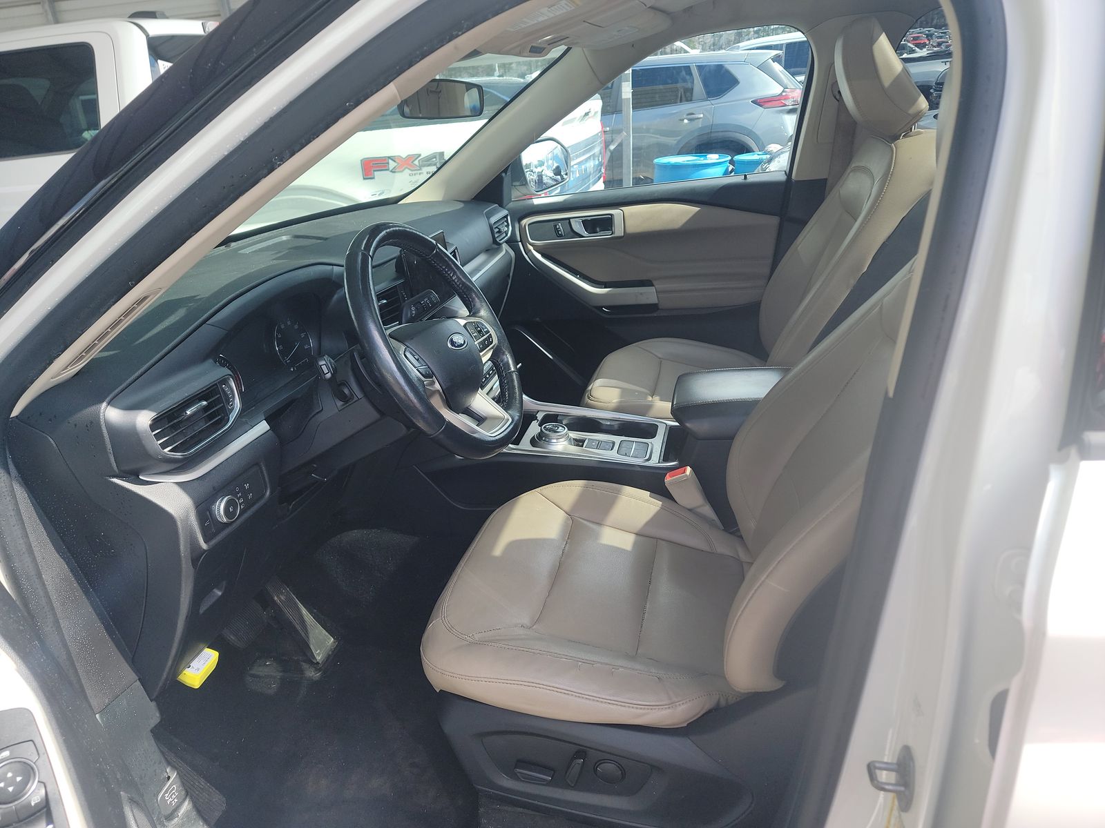 2020 Ford Explorer XLT RWD