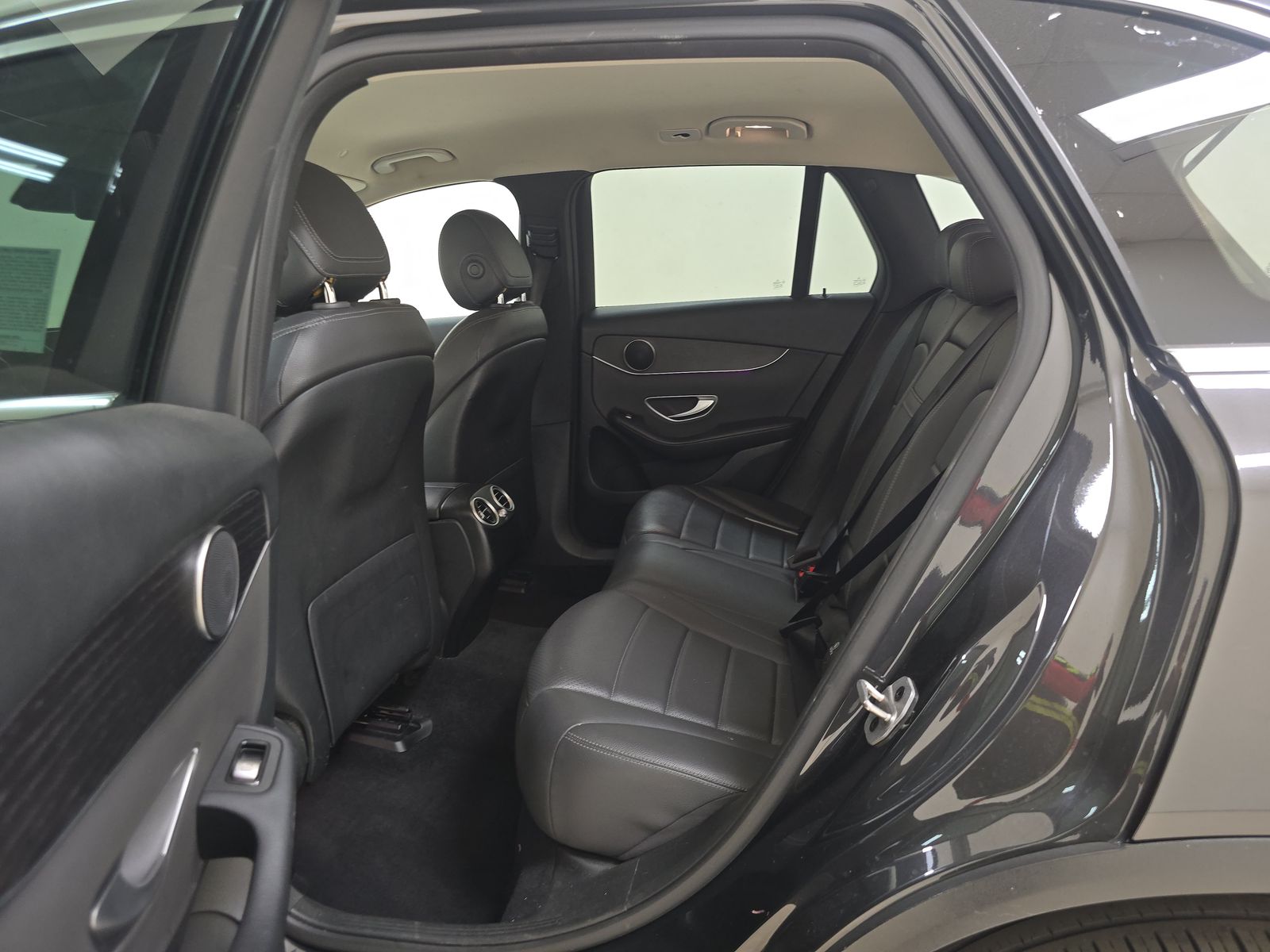 2022 Mercedes-Benz GLC GLC 300 RWD