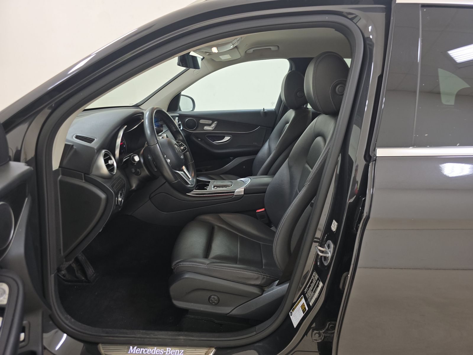 2022 Mercedes-Benz GLC GLC 300 RWD