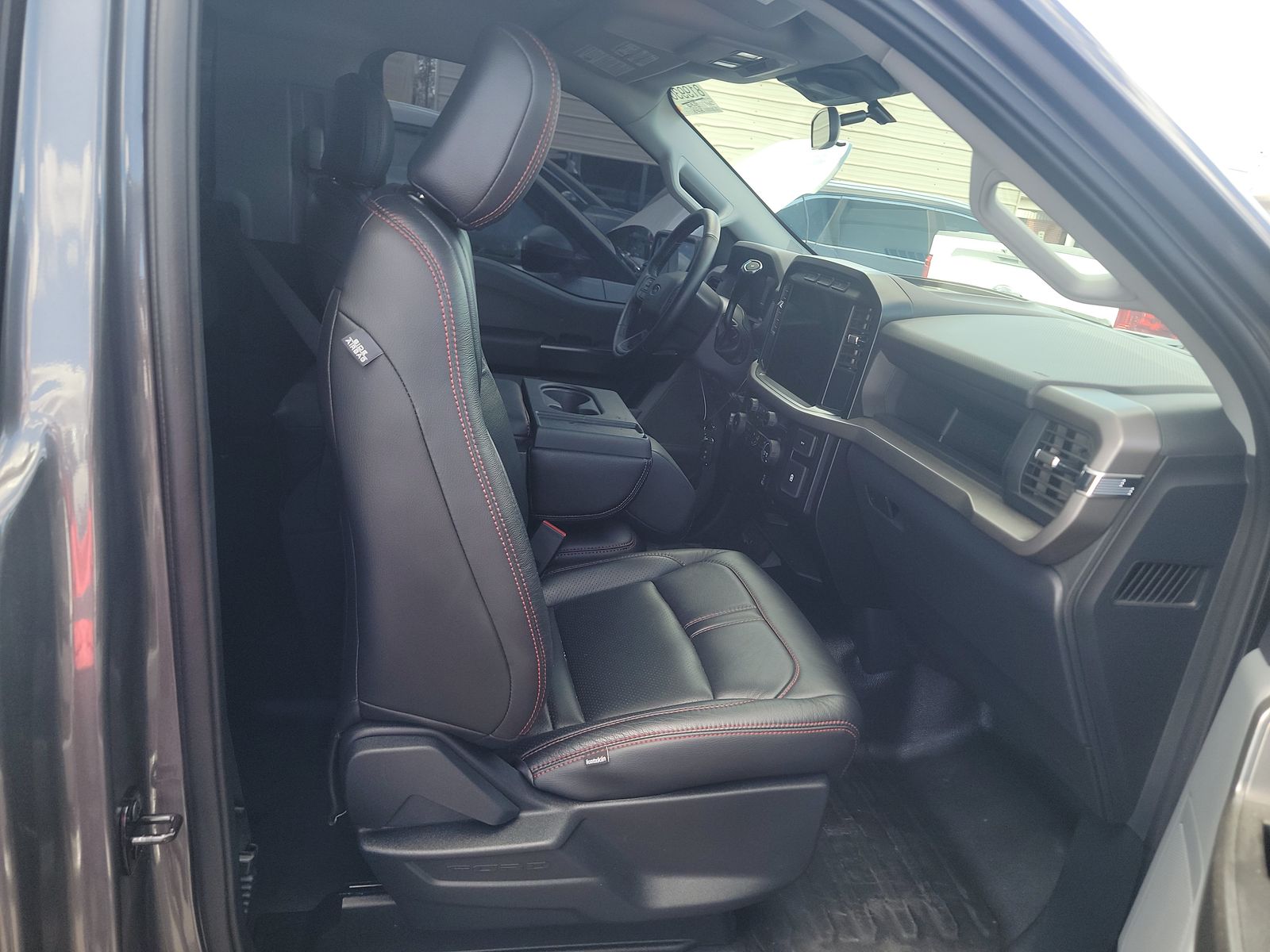 2024 Ford F-150 XL AWD