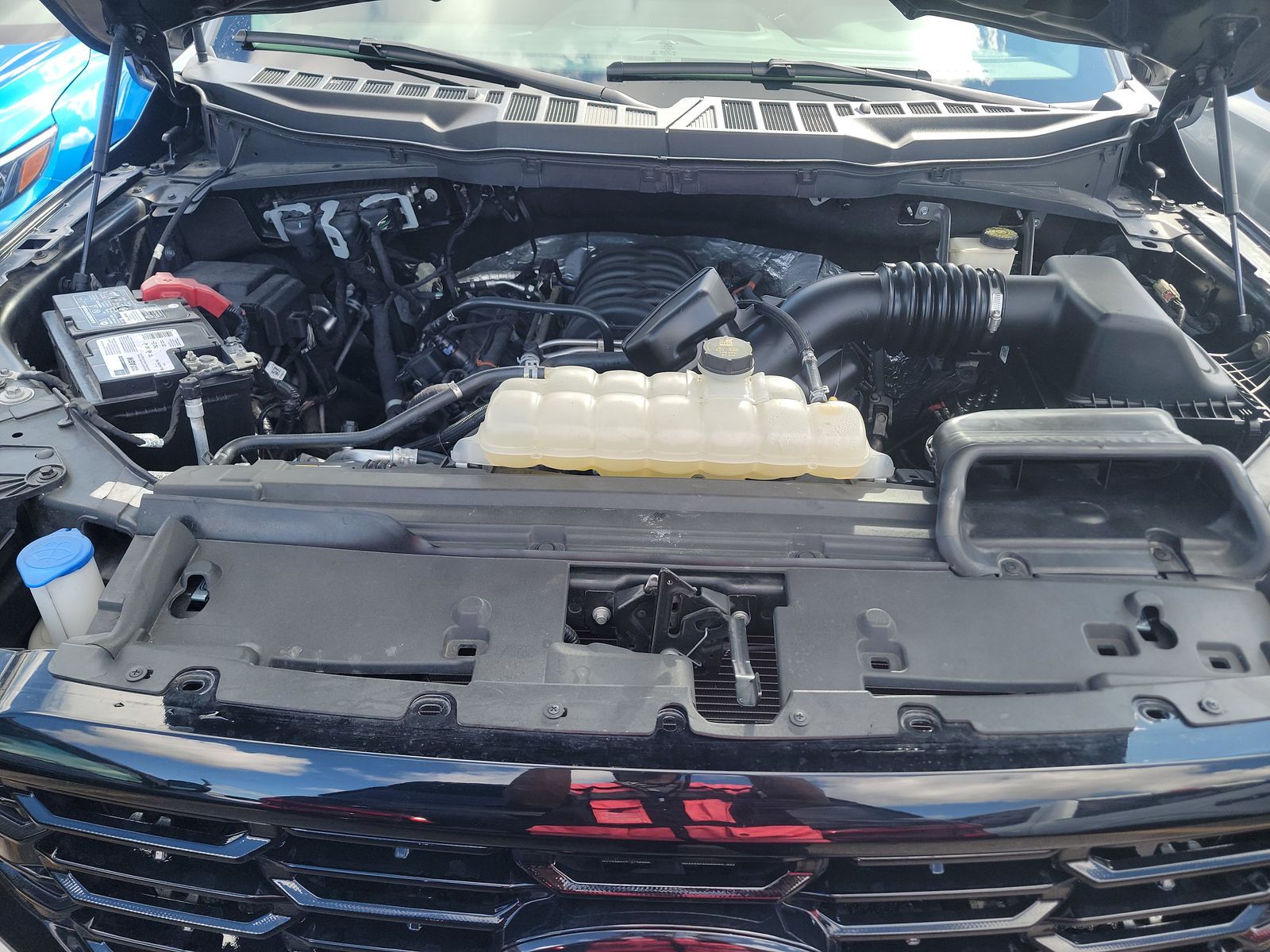 2024 Ford F-150 XL AWD