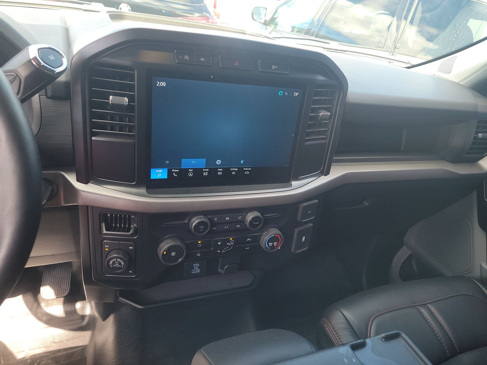 2024 Ford F-150 XL AWD