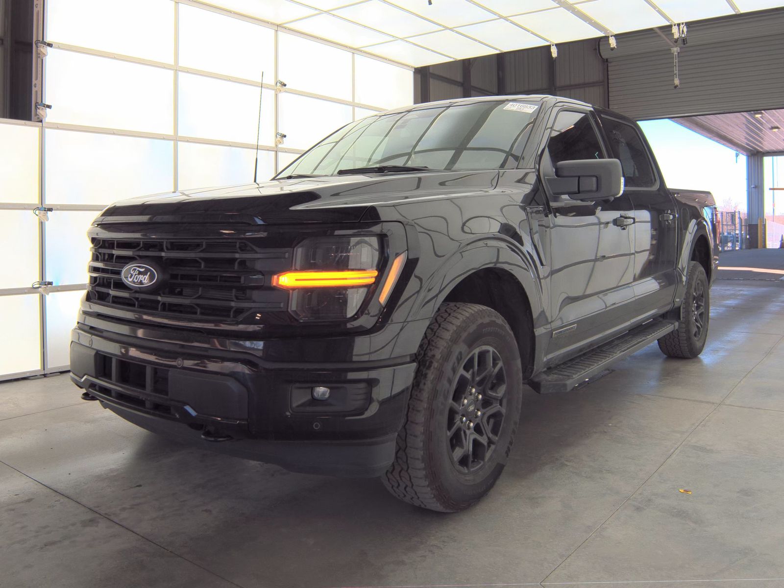 2024 Ford F-150 Hybrid XLT AWD