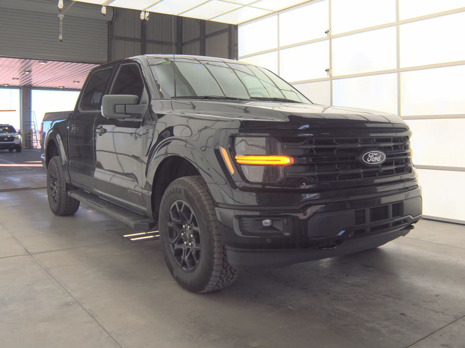 2024 Ford F-150 Hybrid XLT AWD