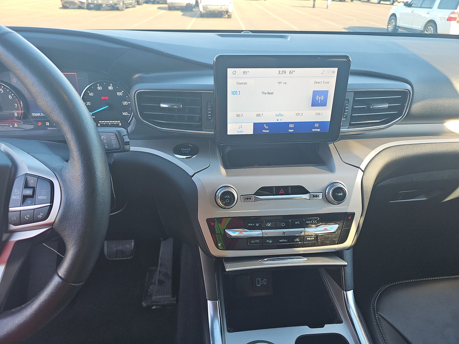 2024 Ford Explorer XLT RWD