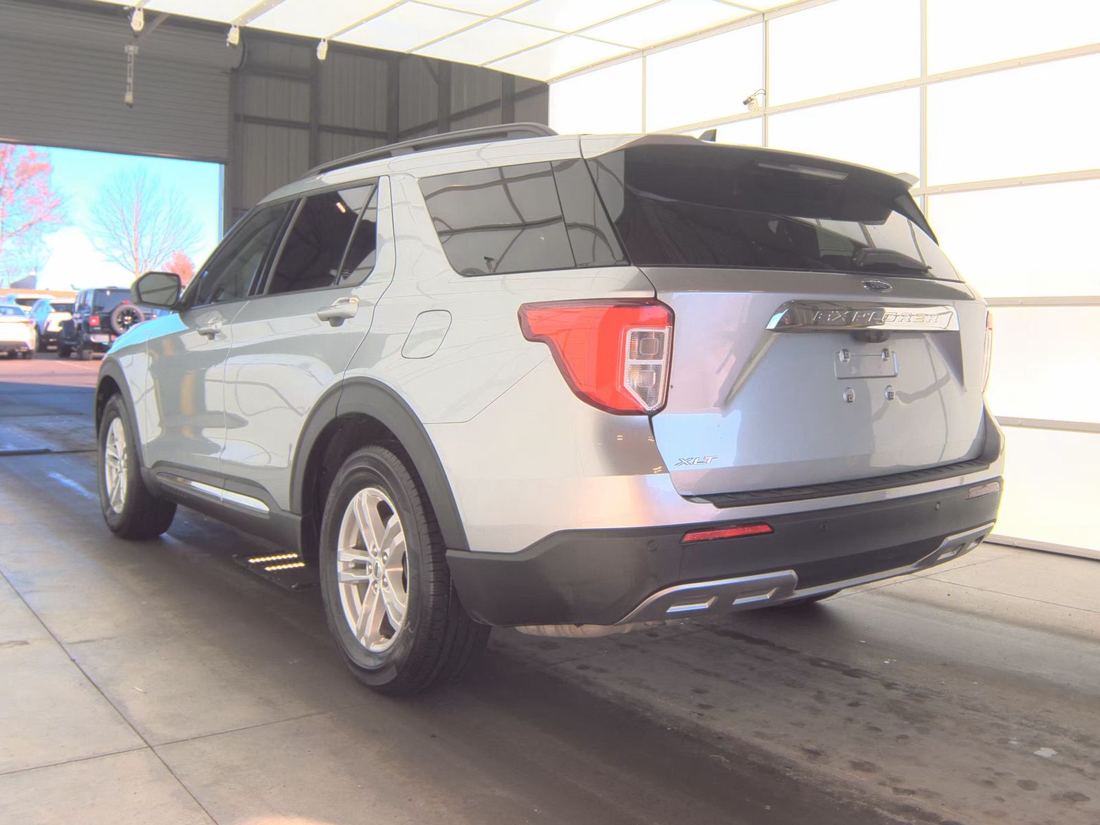 2024 Ford Explorer XLT RWD