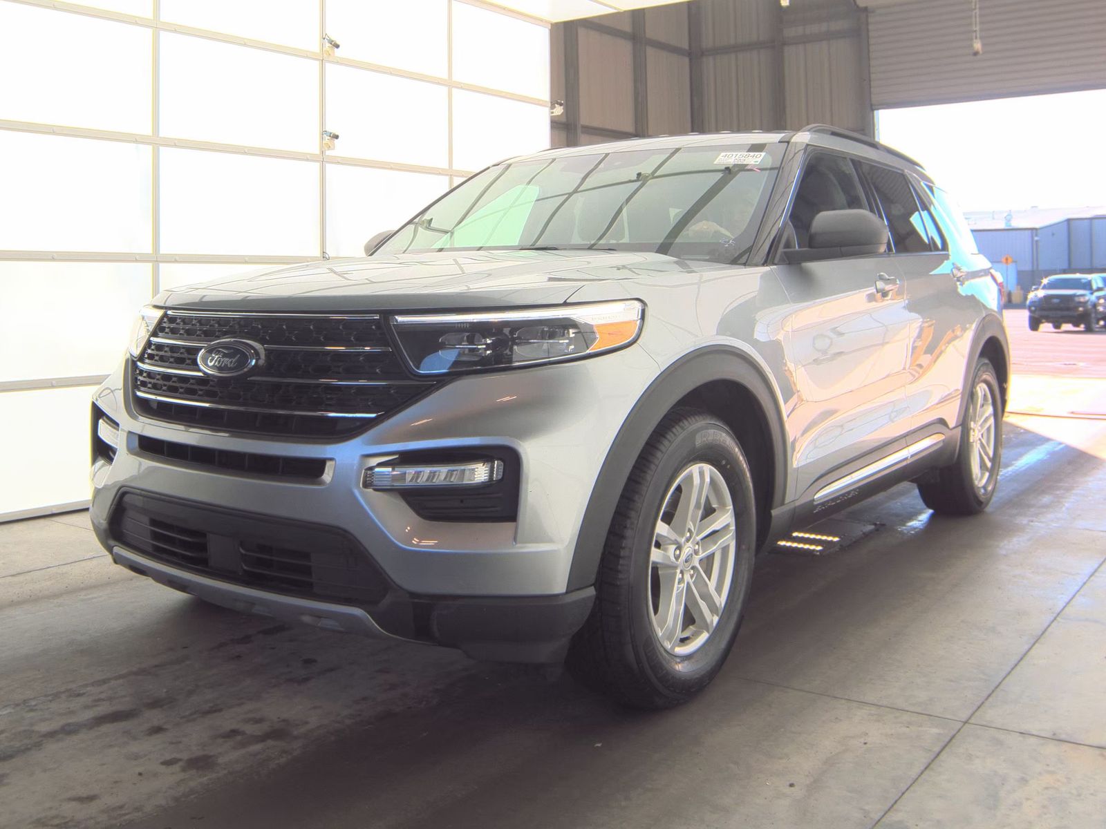 2024 Ford Explorer XLT RWD
