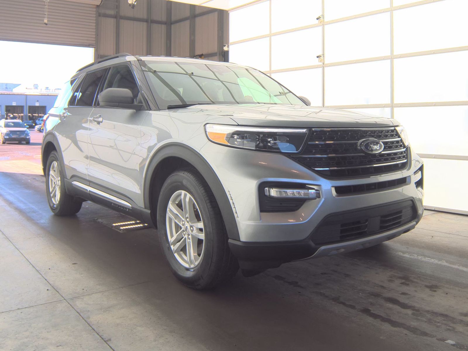 2024 Ford Explorer XLT RWD