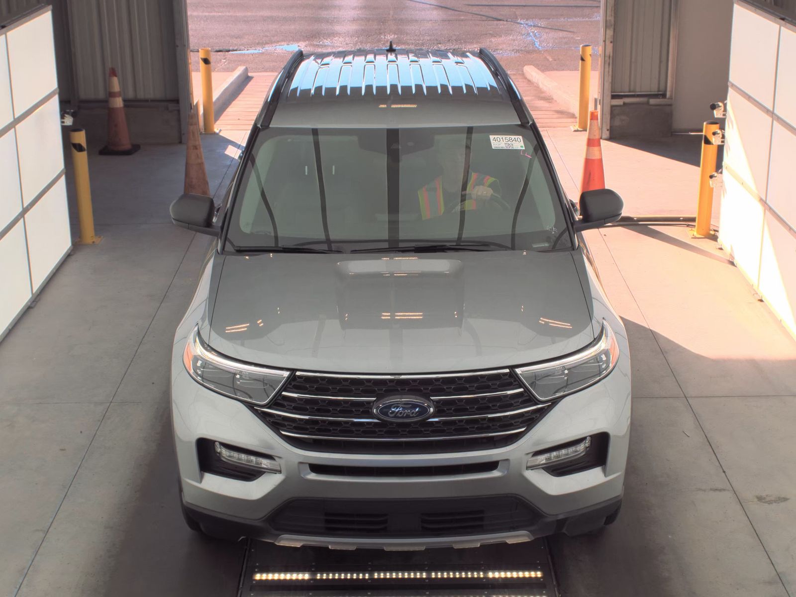 2024 Ford Explorer XLT RWD